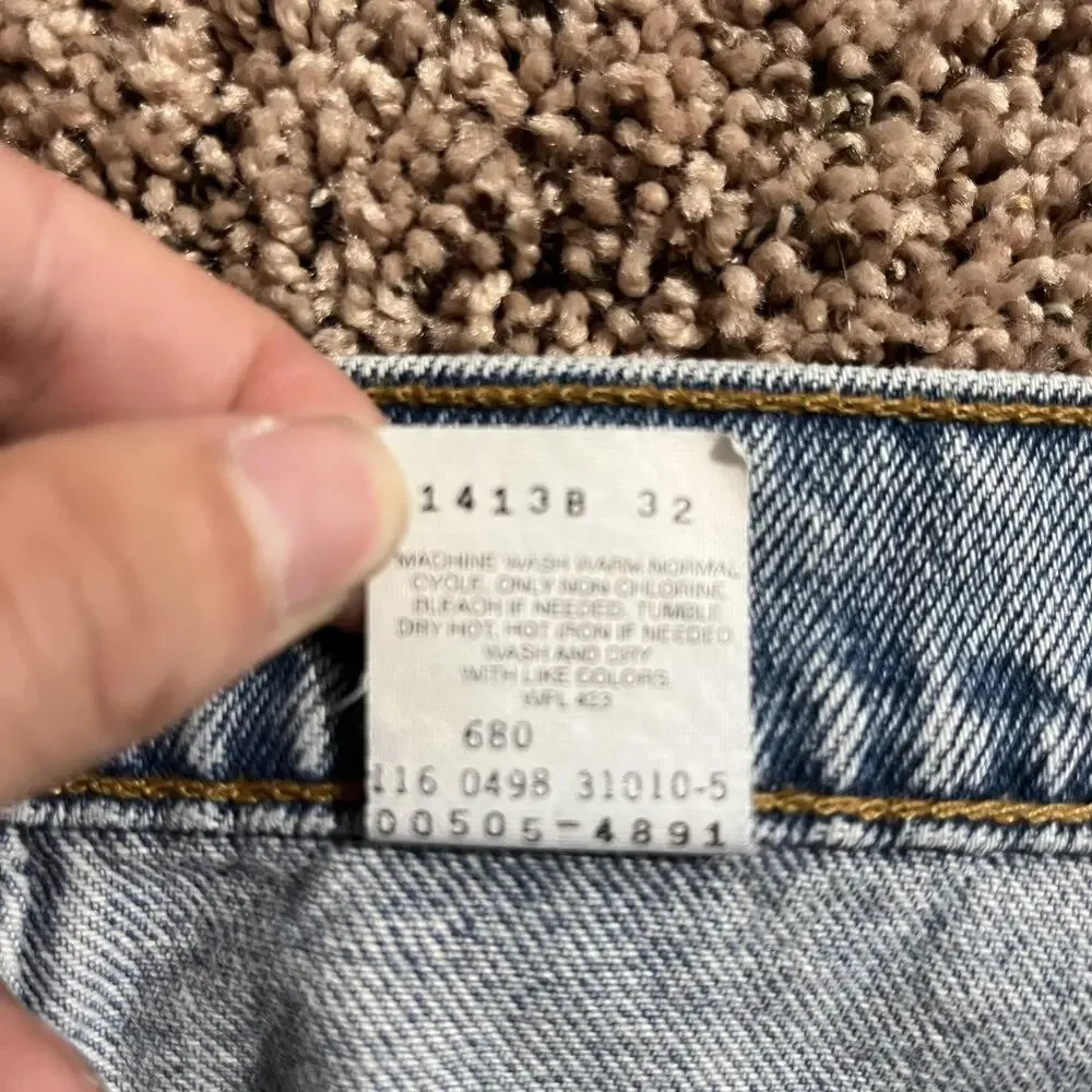 Vintage Levis 505 Jeans Mens 38x30 Light Wash Denim Regular Fit Straight Leg 90s